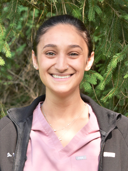 Staff-Iarrobino Victoria Iarrobino, DVM
